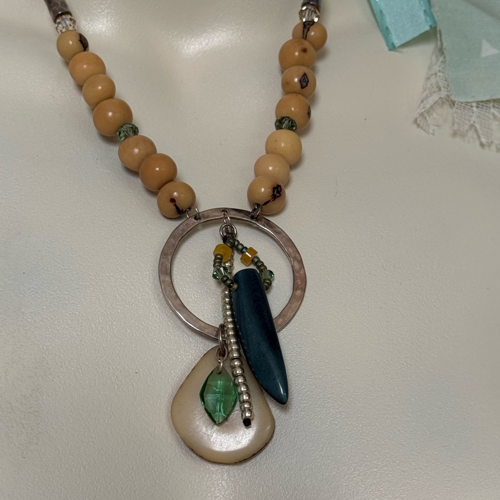 Silpada Tropical Palms Necklace (retired piece) Beautiful